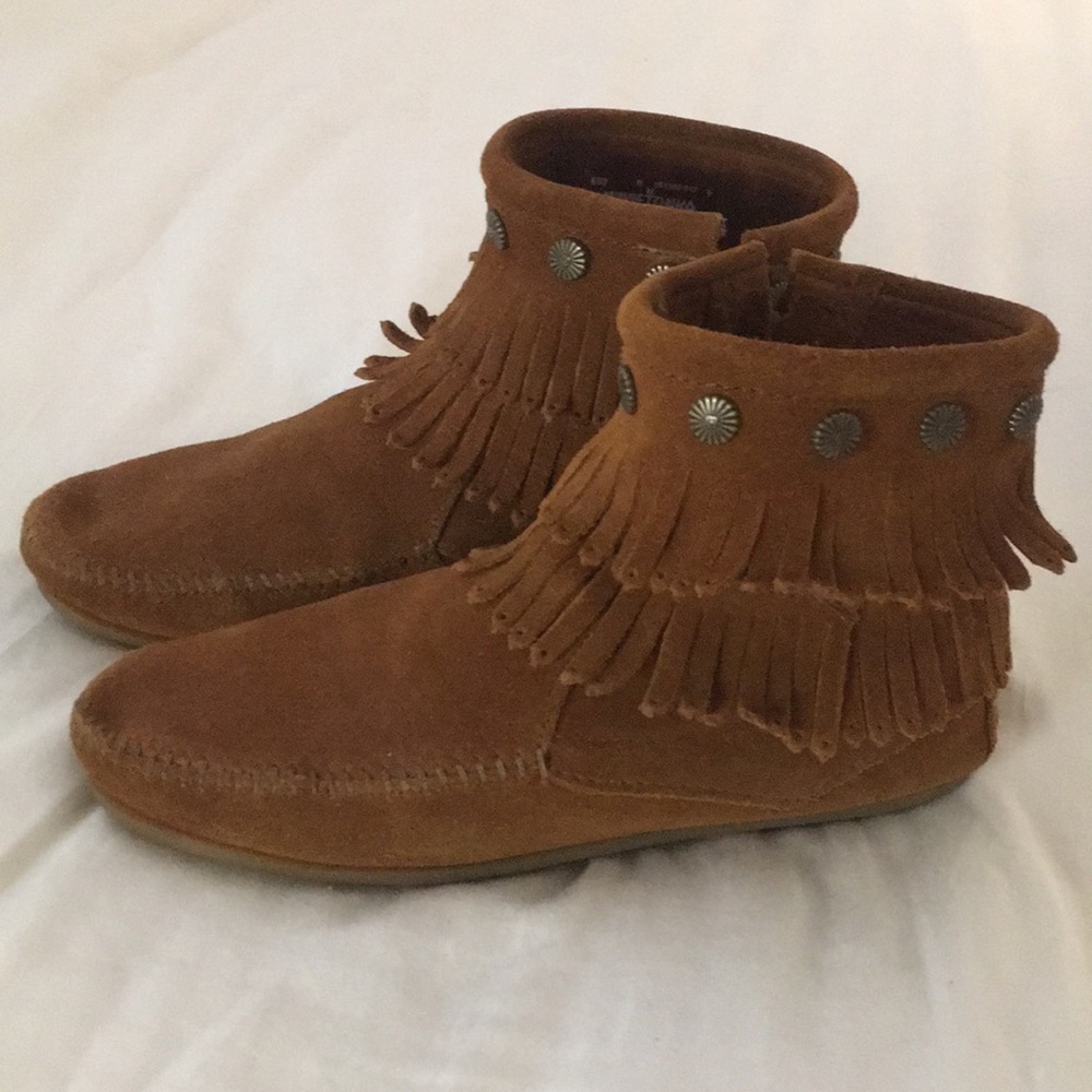Minnetonka Suede Fringe Ankle Boots